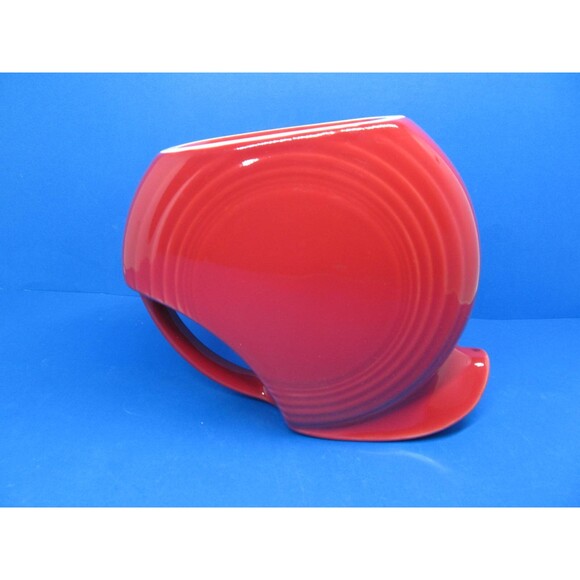 Fiestaware Red Disk Water Pitcher   7 1/4" - Picture 6 of 9